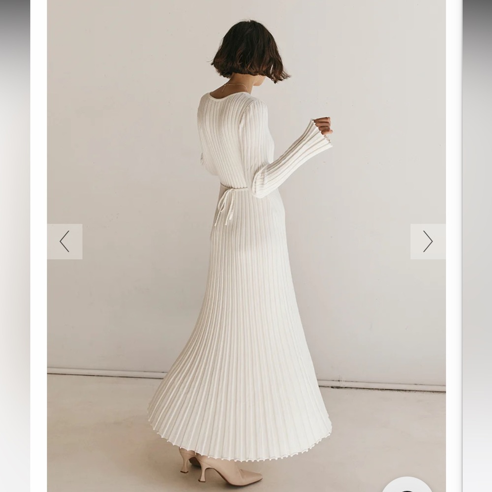 DISSH White Pleated Midi Dress - Picture 2 of 16